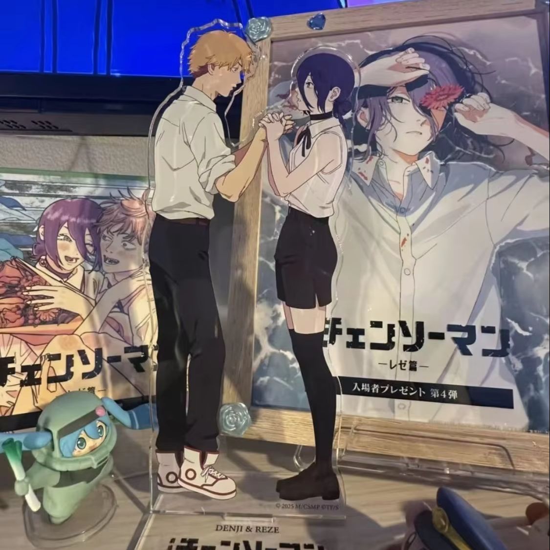 Cosplay Prop Making - Anime Acrylic Stand Reze Arc Denji